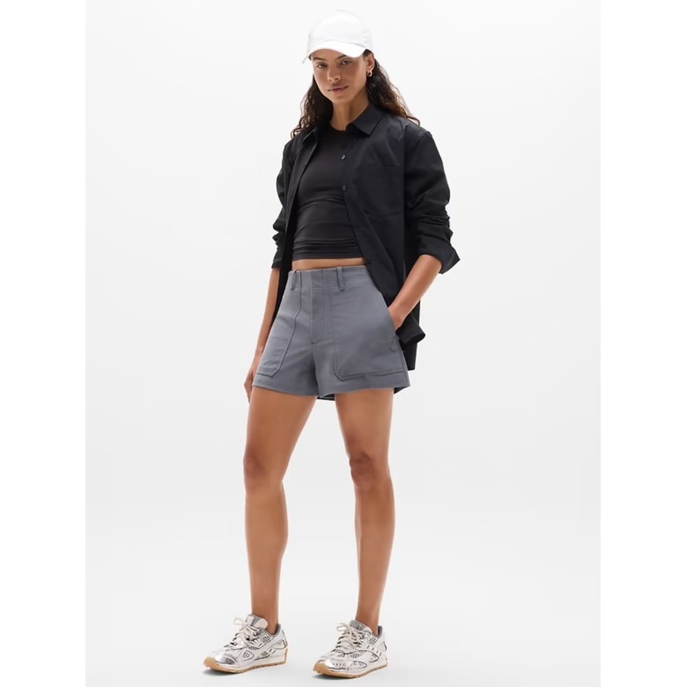 Athleta Skyline Utility Short Womens 10 Gray Breathable Quick Dry Hiking Travel